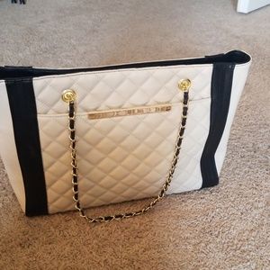 Elegant Laptop Bag: Cream, Black and Gold